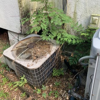 Klimate Krewe - Not getting cold air? This unit had dirty/clogged coils causing the system to over work. This is a before picture. - Electricians Near Me Klimate Krewe - Not getting cold air? This unit had dirty/clogged coils causing the system to over work. This is a before picture. - Electricians Near Me