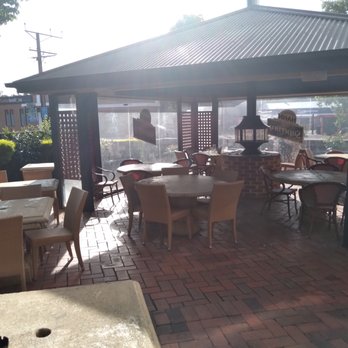 Woodside Hotel - Beer Garden - Hotels Near Me - Woodside, SA