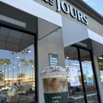 Tous Les Jours - tiramisu latte - Desserts Near Me - Brea, California