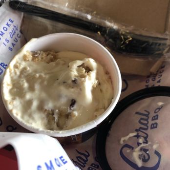 Central BBQ - Banana pudding. Needs less sugar and more bananas - Barbeque Near Me - Memphis, Tennessee