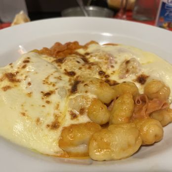 Il Lupo - Hotels Near Me - Villa Gesell, B