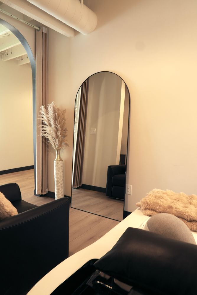 Aurix Scalp Spa
