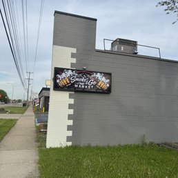 Exterior photo of Smoke & Go - Warren, Michigan Exterior photo of Smoke & Go - Warren, Michigan