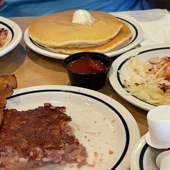 IHOP - Split Decision (with a side of corn beef hash well done) - 7/27/21 - American Near Me - Virginia Beach, Virginia