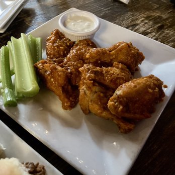 The Stag's Head - Scorching wings - New American Near Me - New York, New York The Stag's Head - Scorching wings - New American Near Me - New York, New York