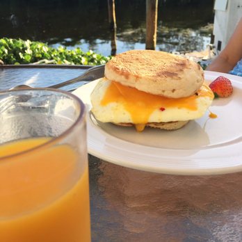 Outlet At The Innlet - Huge breakfast sandwich with fresh squeezed juice - Breakfast & Brunch Near Me - Boca Grande, Florida