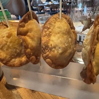 Telefèric Barcelona - Pollo Empanadas - Spanish Near Me - Roseville, California Telefèric Barcelona - Pollo Empanadas - Spanish Near Me - Roseville, California