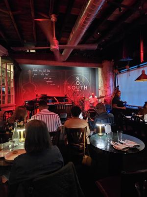 SOUTH Restaurant & Jazz Club by null