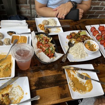 The Momo World - Momos, fries, Tandoori Momo Chicken skewers - Himalayan/Nepalese Near Me - Chicago, Illinois