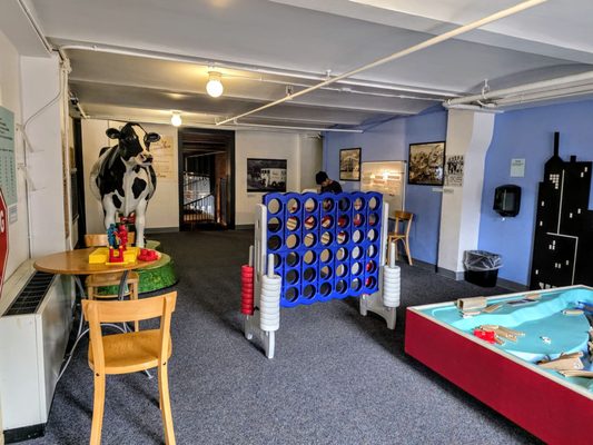 Senator John Heinz History Center by null