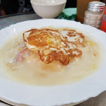 蘇記 - Cheesy e noodles with an over easy egg, ham, and imitation crab. - Cafes Near Me - Hong Kong, HK