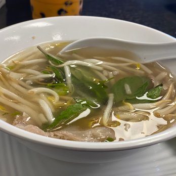 Rolls And Grill - Combination pho without rice noodles, so yummy and soothing! - Vietnamese Near Me - Bakersfield, California Rolls And Grill - Combination pho without rice noodles, so yummy and soothing! - Vietnamese Near Me - Bakersfield, California