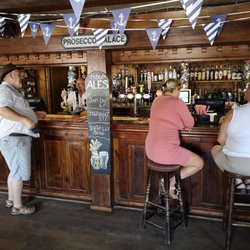 The Seiners Arms - Old(er) folks gathering.