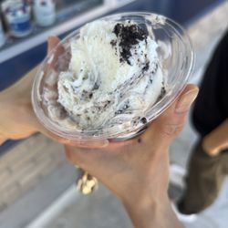 Handel's Homemade Ice Cream - Vanilla with Oreo