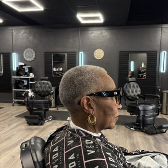 Vida Barber - Clean up! - Barbers Near Me - Hood River, Oregon Vida Barber - Clean up! - Barbers Near Me - Hood River, Oregon