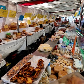 Le Foodist - Cheese shop at the market - Cooking Schools Near Me - Paris, 75 Le Foodist - Cheese shop at the market - Cooking Schools Near Me - Paris, 75