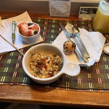 Roaring River Bed & Breakfast - Breakfast - Bed & Breakfast Near Me - North Bend, Washington