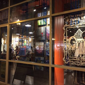 Muse Paintbar - Art Classes Near Me - Virginia Beach, Virginia