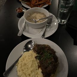 Short drive with planta and chicken, Panini and clam chowder soup