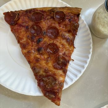 Giovanni's Pizza & Pasta - Pepperoni slice - Pizza Near Me - Pittsburgh, Pennsylvania Giovanni's Pizza & Pasta - Pepperoni slice - Pizza Near Me - Pittsburgh, Pennsylvania