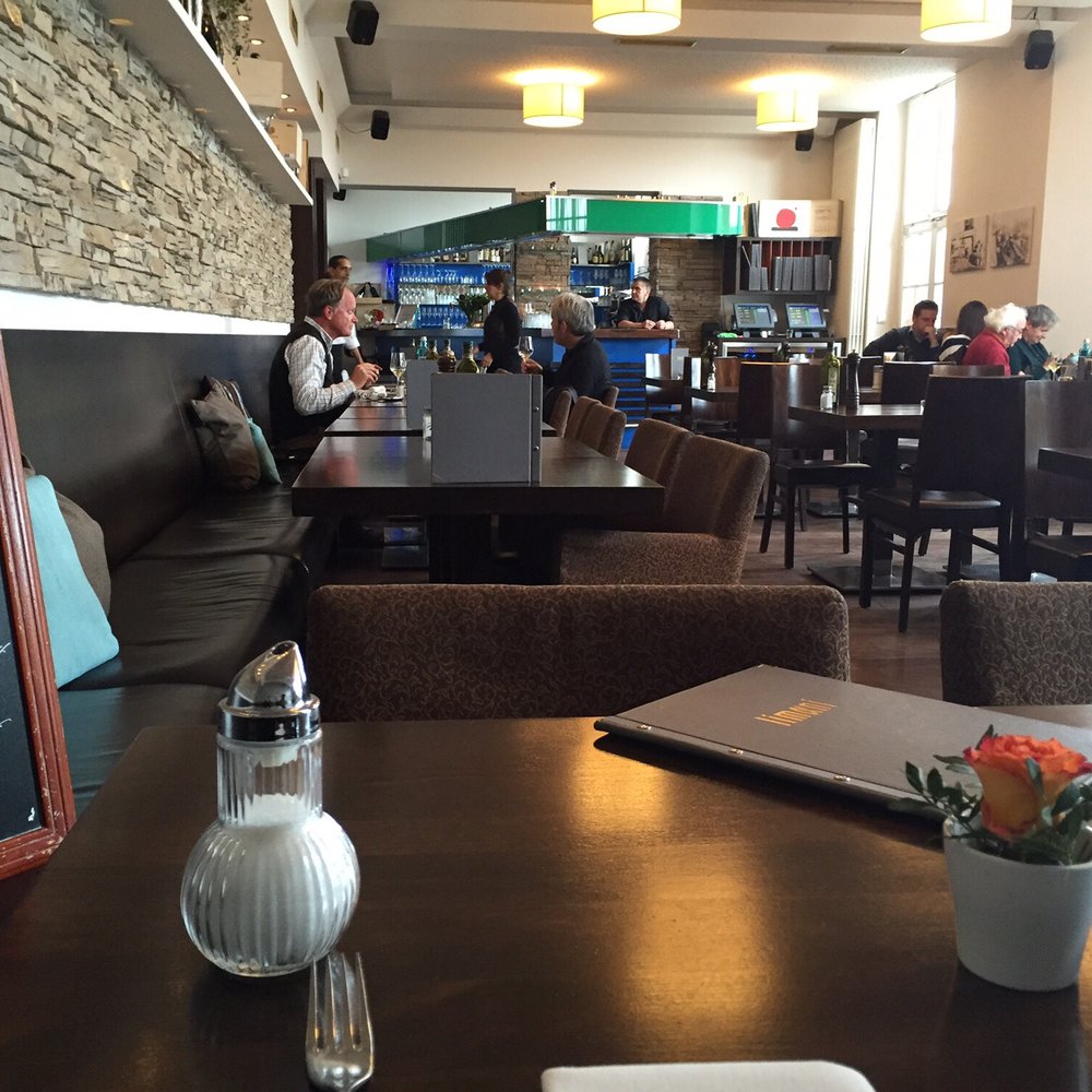 Limani - The interior ambience - Mediterranean Near Me - Cologne, NW