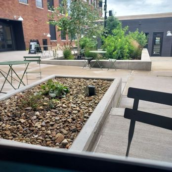 Commonplace Coffee - View of the plaza outside - Coffee & Tea Near Me - Pittsburgh, Pennsylvania
