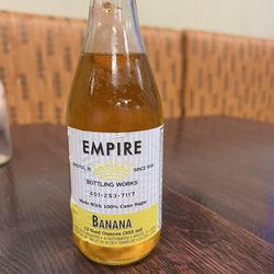 Classic Pizza - Banana flavored soda