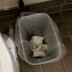 Marinette Inn - Didn't take the garbage out.