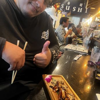Kimu Sushi - Sushi Bars Near Me - Long Beach, California