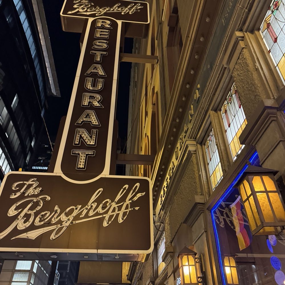 The Berghoff Restaurant - Bars Near Me - Chicago, Illinois The Berghoff Restaurant - Bars Near Me - Chicago, Illinois