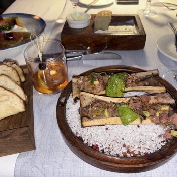 Sunset Monalisa - Bone marrow and tuna - Mediterranean Near Me - Cabo San Lucas, BCS Sunset Monalisa - Bone marrow and tuna - Mediterranean Near Me - Cabo San Lucas, BCS