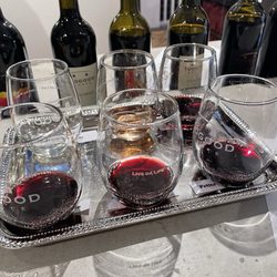Toogood Cellars - Wine tasting flight at only $15 was amazing!