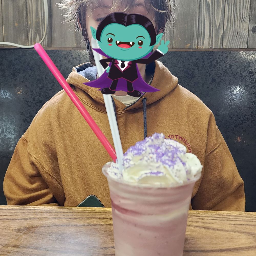 Three Rivers Resort Restaurant - Best milkshake ever!! - American Near Me - La Push, Washington Three Rivers Resort Restaurant - Best milkshake ever!! - American Near Me - La Push, Washington