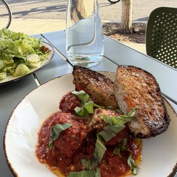 Campana - Italian Near Me - Portland, Oregon