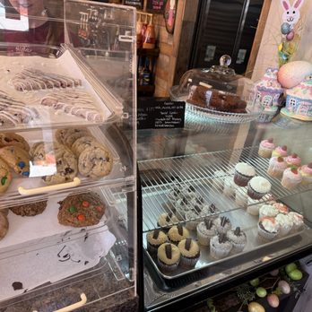 Smiley Sweet Cakes - Bakeries Near Me - Franklin, Nebraska Smiley Sweet Cakes - Bakeries Near Me - Franklin, Nebraska