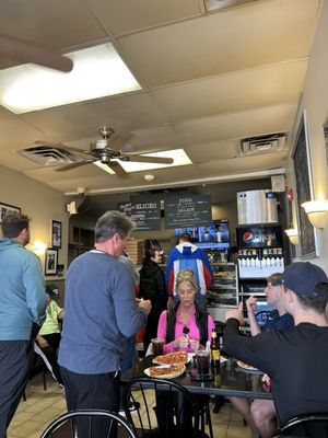 Ernesto's Pizza by null