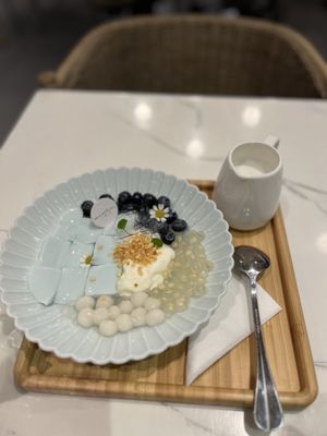 Miss Lin Cafe by null