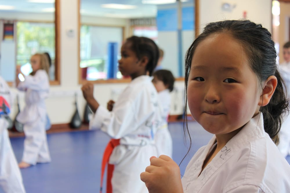 DW Kim's US Tae Kwon Do Center Logo