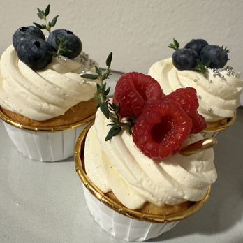 Olipops Bakery - Cupcakes - Bakeries Near Me Olipops Bakery - Cupcakes - Bakeries Near Me