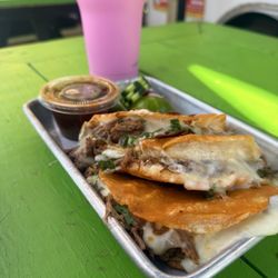 Autenticos Michoacanos - Quesabirrias Regular