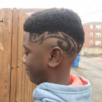 Elite Blendz - He loved his fade and design. - Barbers Near Me - Saint Louis, Missouri Elite Blendz - He loved his fade and design. - Barbers Near Me - Saint Louis, Missouri