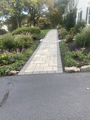 Brick Paving installation experience! - Patio Pavers, Driveway Pavers, and Paver Walkways Design and Installation by Arturos's Landscaping Brick Paving installation experience! - Patio Pavers, Driveway Pavers, and Paver Walkways Design and Installation by Arturos's Landscaping