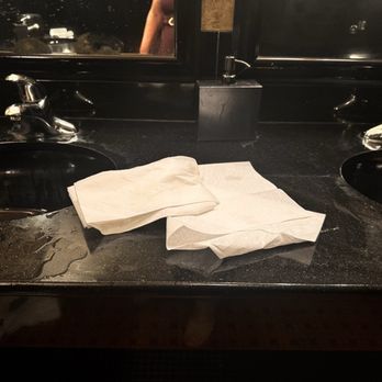 Sullivan's Steakhouse - The women's bathroom - Steakhouses Near Me - Baton Rouge, Louisiana