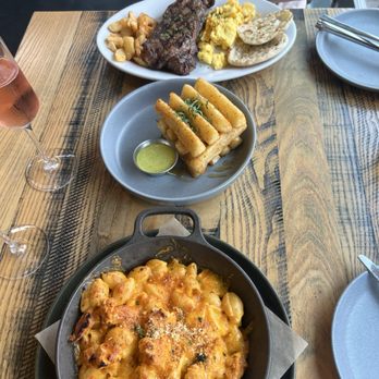 Canvas - Joe's Mac & Five Cheese, Yuca Fries, NY Strip Steak & Eggs - New American Near Me - Orlando, Florida Canvas - Joe's Mac & Five Cheese, Yuca Fries, NY Strip Steak & Eggs - New American Near Me - Orlando, Florida