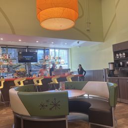 Snooze, an A.M. Eatery