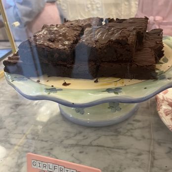 Saint Street Cakes - Girlfriend Brownie must try - Custom Cakes Near Me - Brooklyn, New York Saint Street Cakes - Girlfriend Brownie must try - Custom Cakes Near Me - Brooklyn, New York