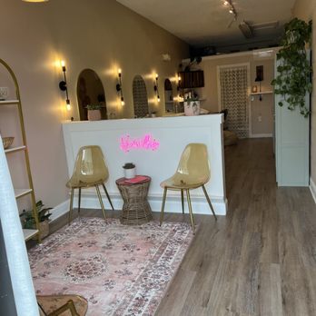 HairVibes - Hair Salons Near Me - Feeding Hills, Massachusetts HairVibes - Hair Salons Near Me - Feeding Hills, Massachusetts