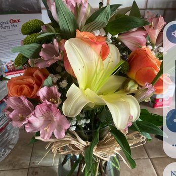 Avas Flowers - This is what was delivered - Florists Near Me