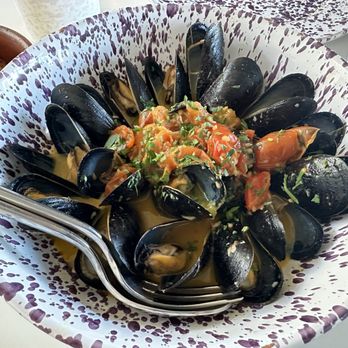 LA Puglia - Mussel - Italian Near Me - Santa Monica, California