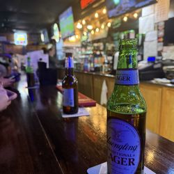 Leon's Sports Bar & Grill - Bar